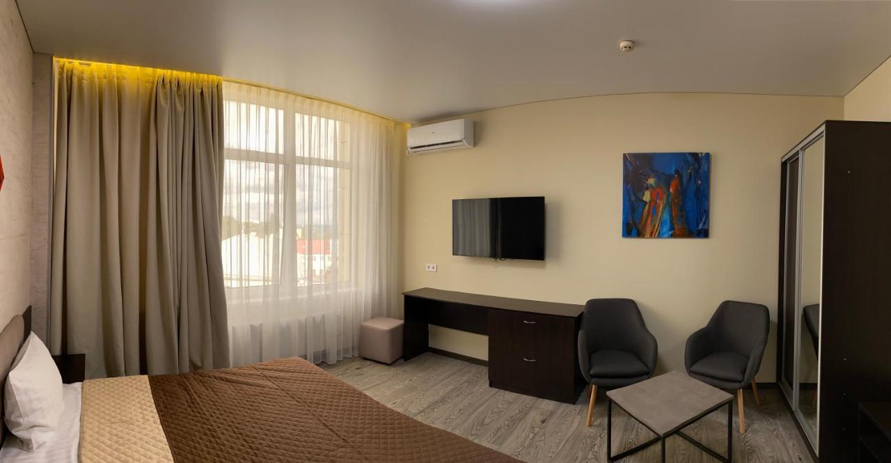 Hotel Atmosphere 波尔塔瓦 外观 照片