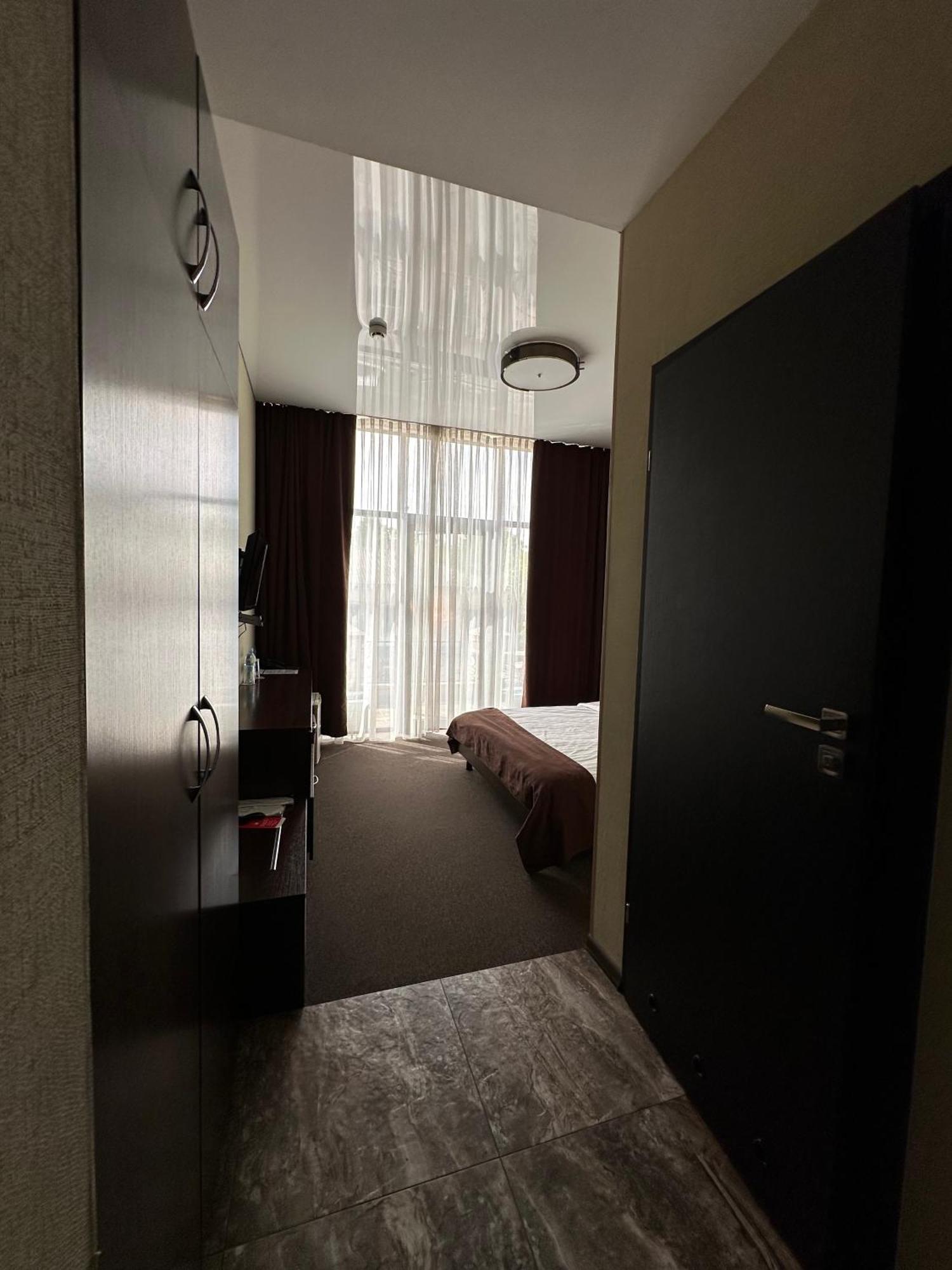 Hotel Atmosphere 波尔塔瓦 外观 照片