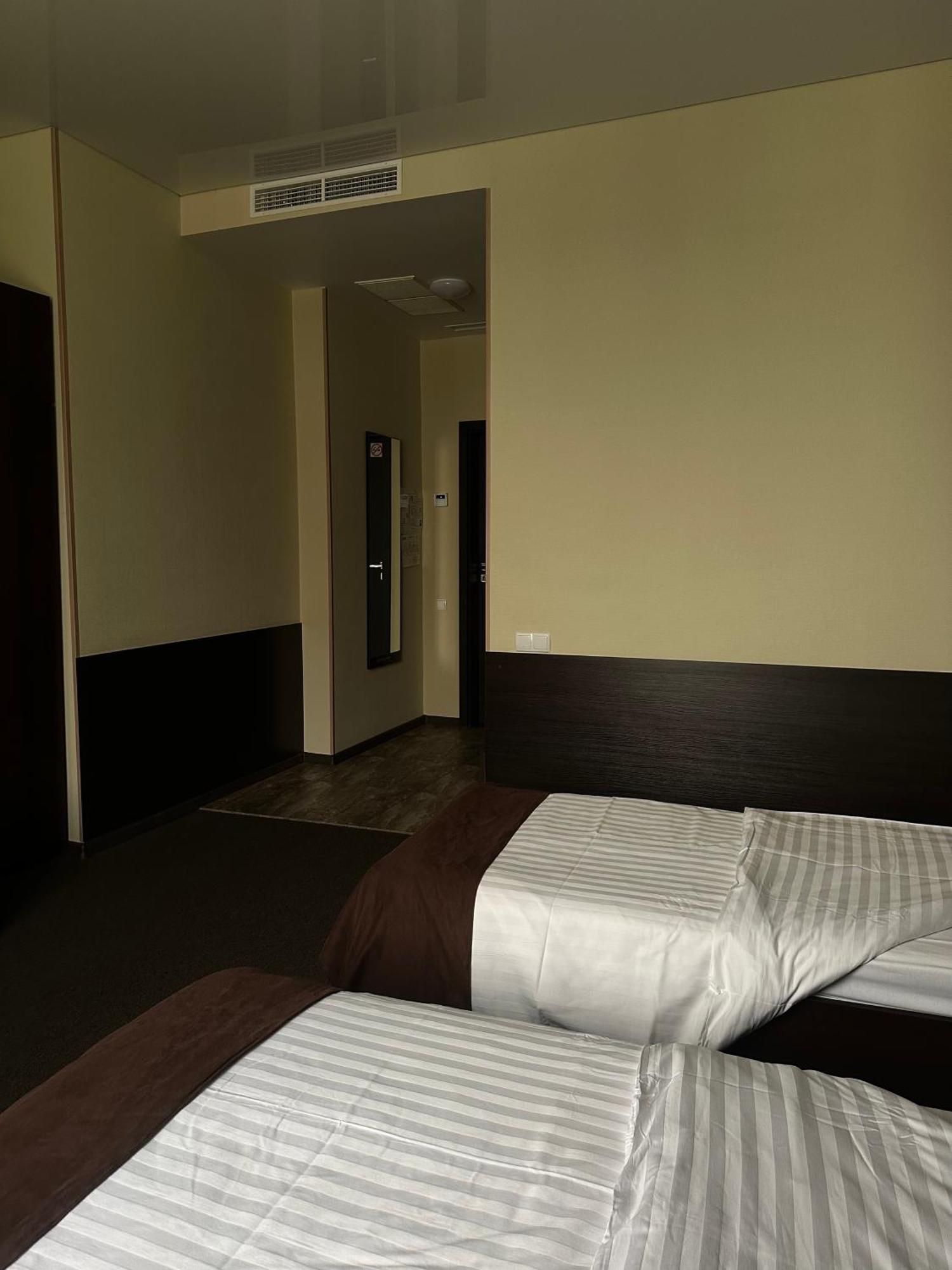 Hotel Atmosphere 波尔塔瓦 外观 照片