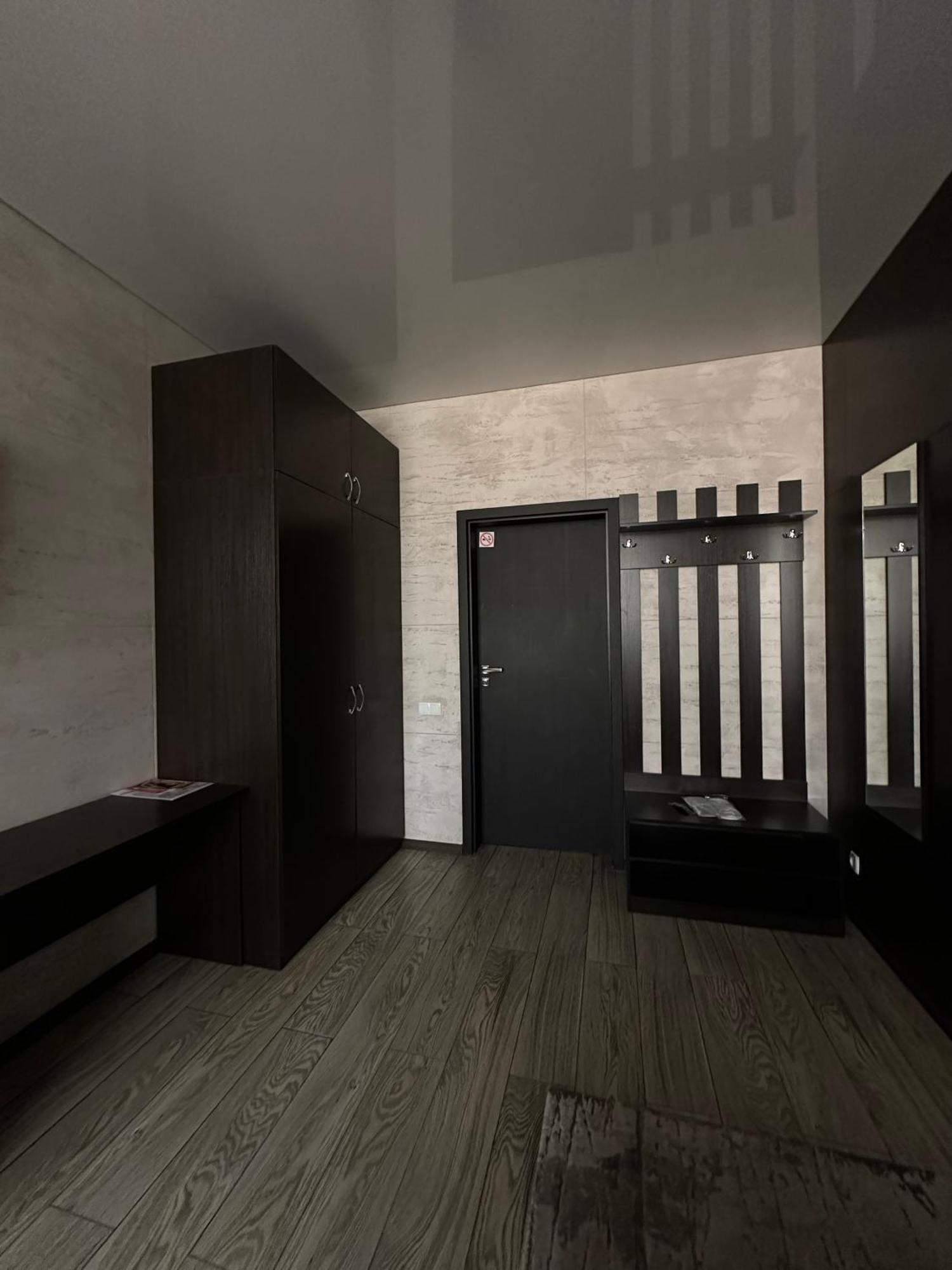 Hotel Atmosphere 波尔塔瓦 外观 照片