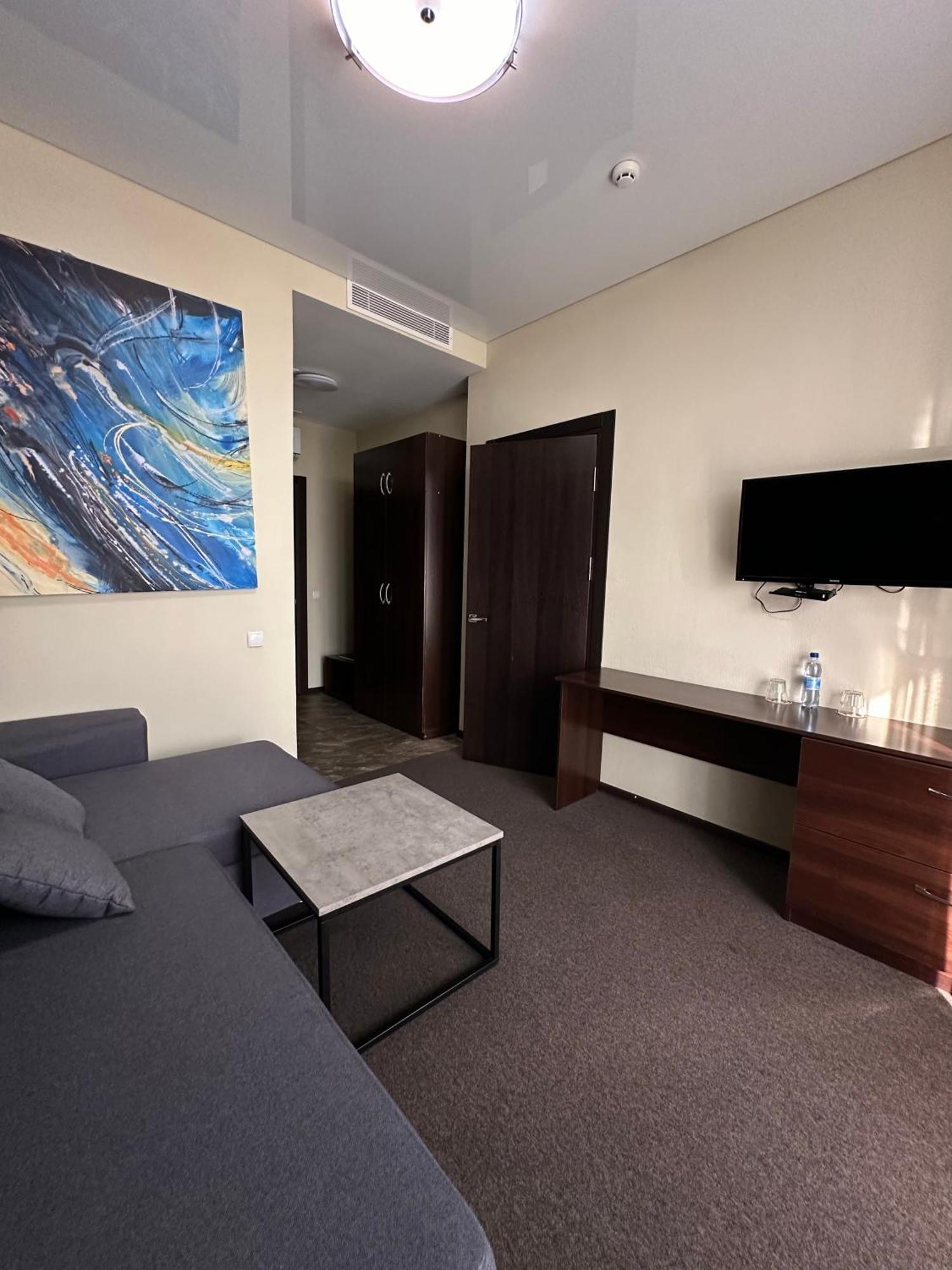 Hotel Atmosphere 波尔塔瓦 外观 照片