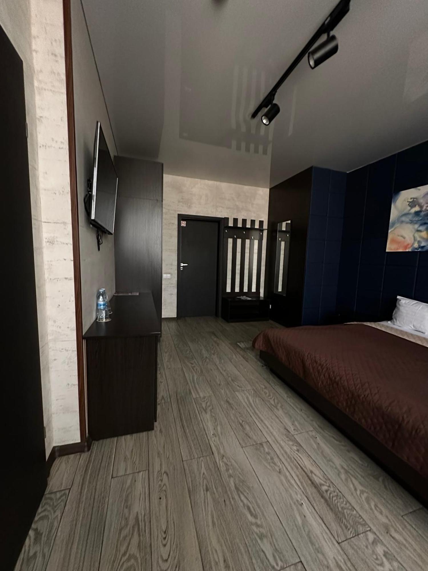 Hotel Atmosphere 波尔塔瓦 外观 照片