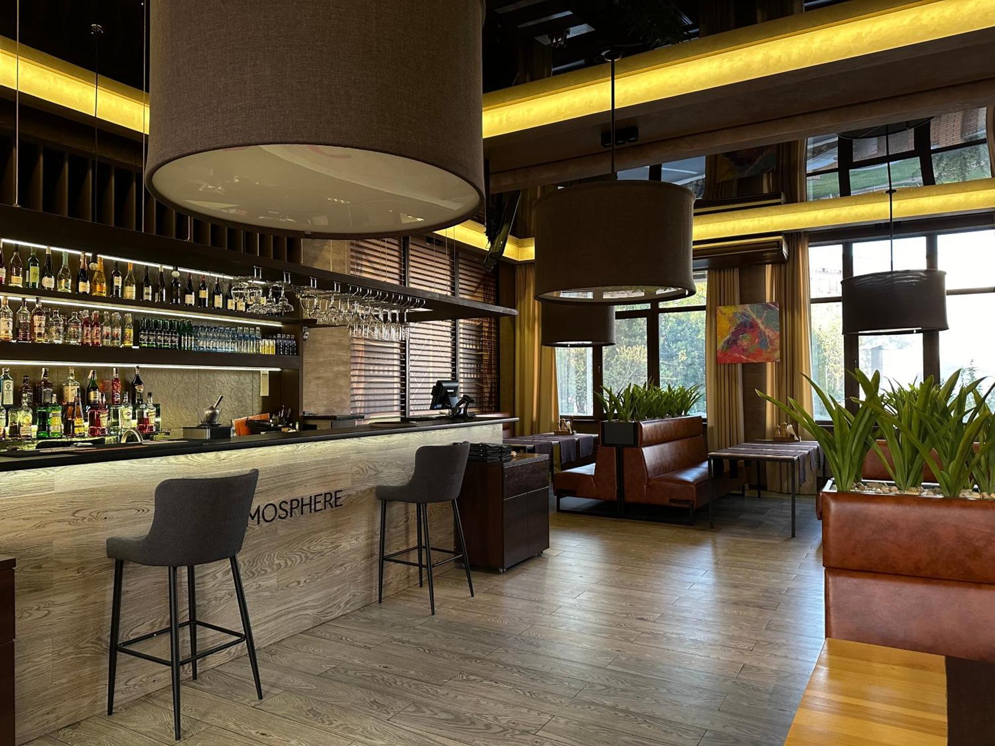 Hotel Atmosphere 波尔塔瓦 外观 照片